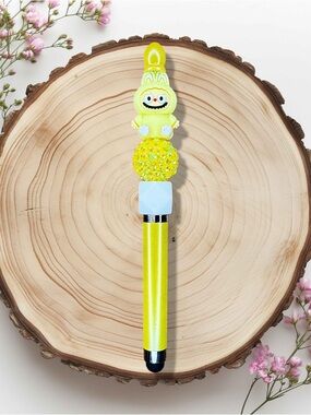 Labubu Yellow 3D Beaded Stylist & Pen